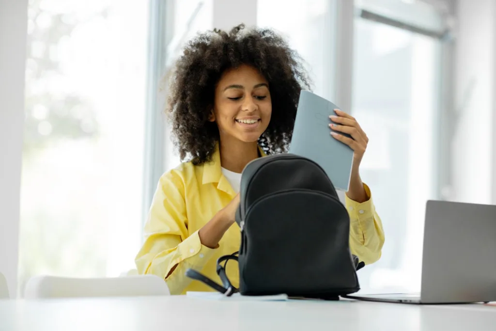 Jaki jest najlepszy plecak dla nastolatka - przybornik do szkoły