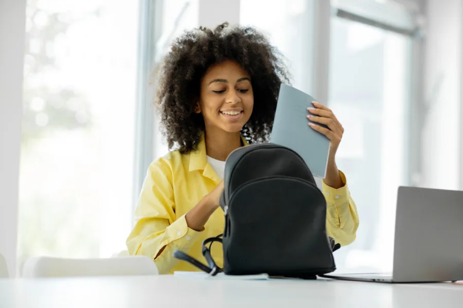 Jaki jest najlepszy plecak dla nastolatka – przybornik do szkoły